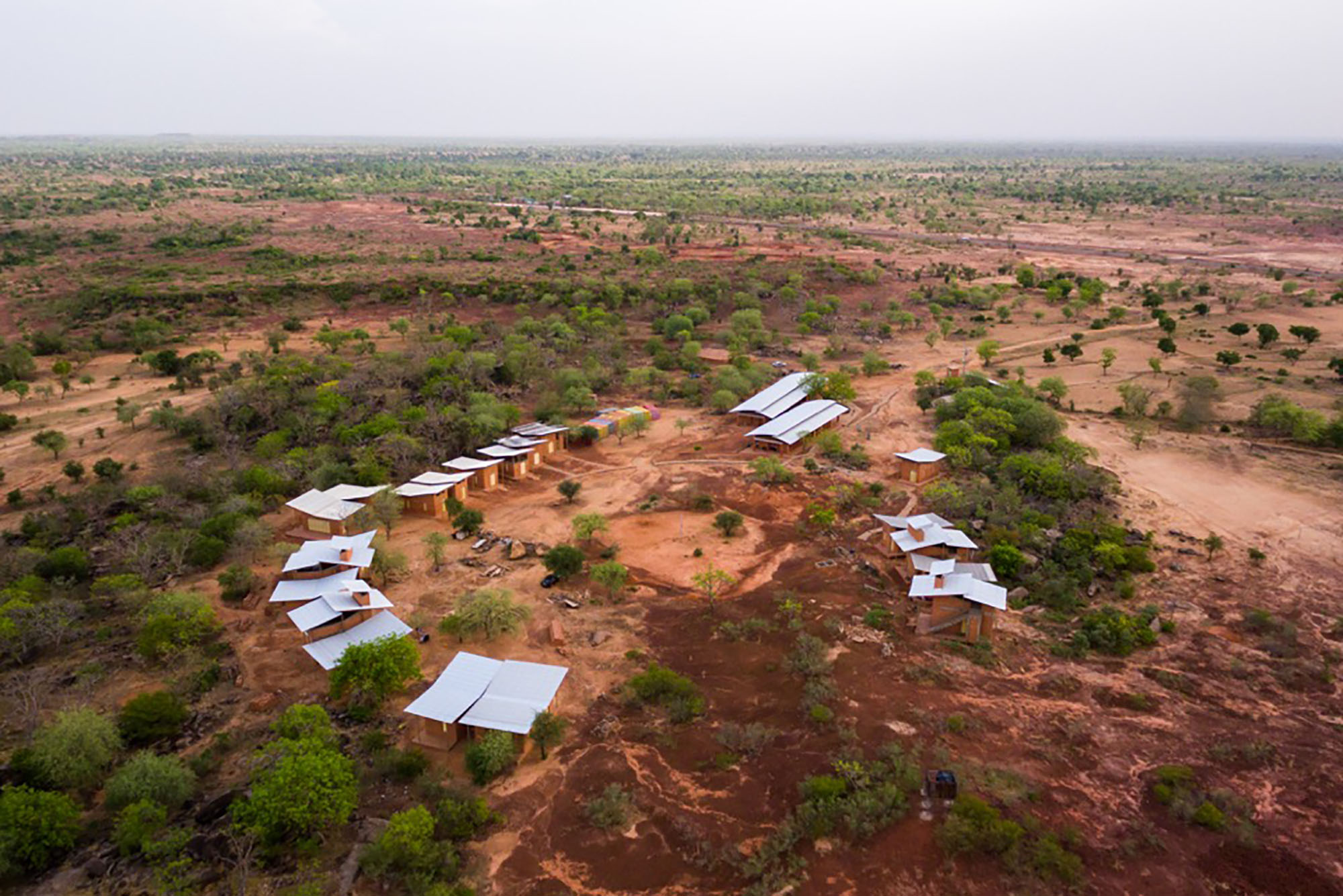 OPERNDORF AFRIKA - BAR 3000